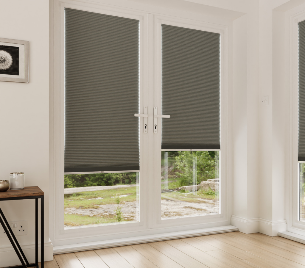 Perfect-fit motorised blinds